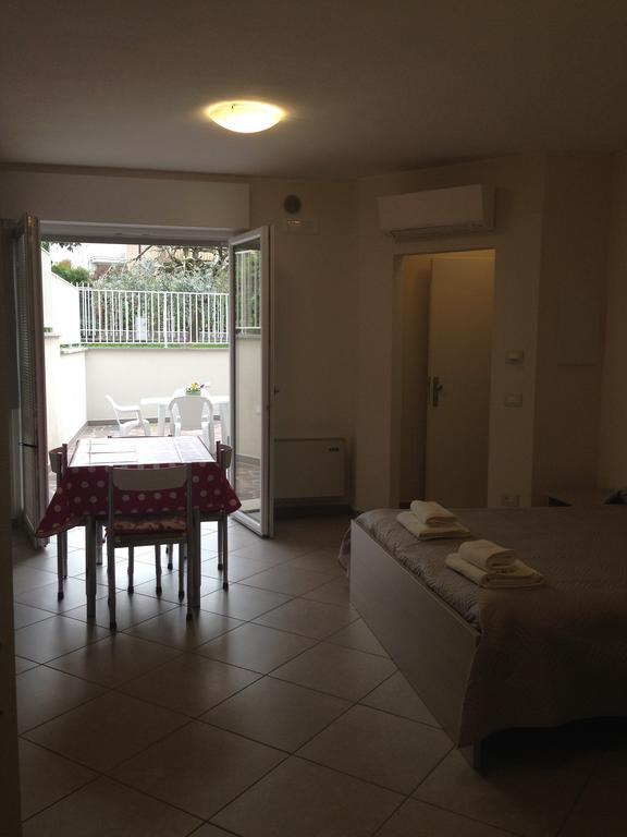 Casa Armonia Apartment Пескиера дел Гарда Екстериор снимка