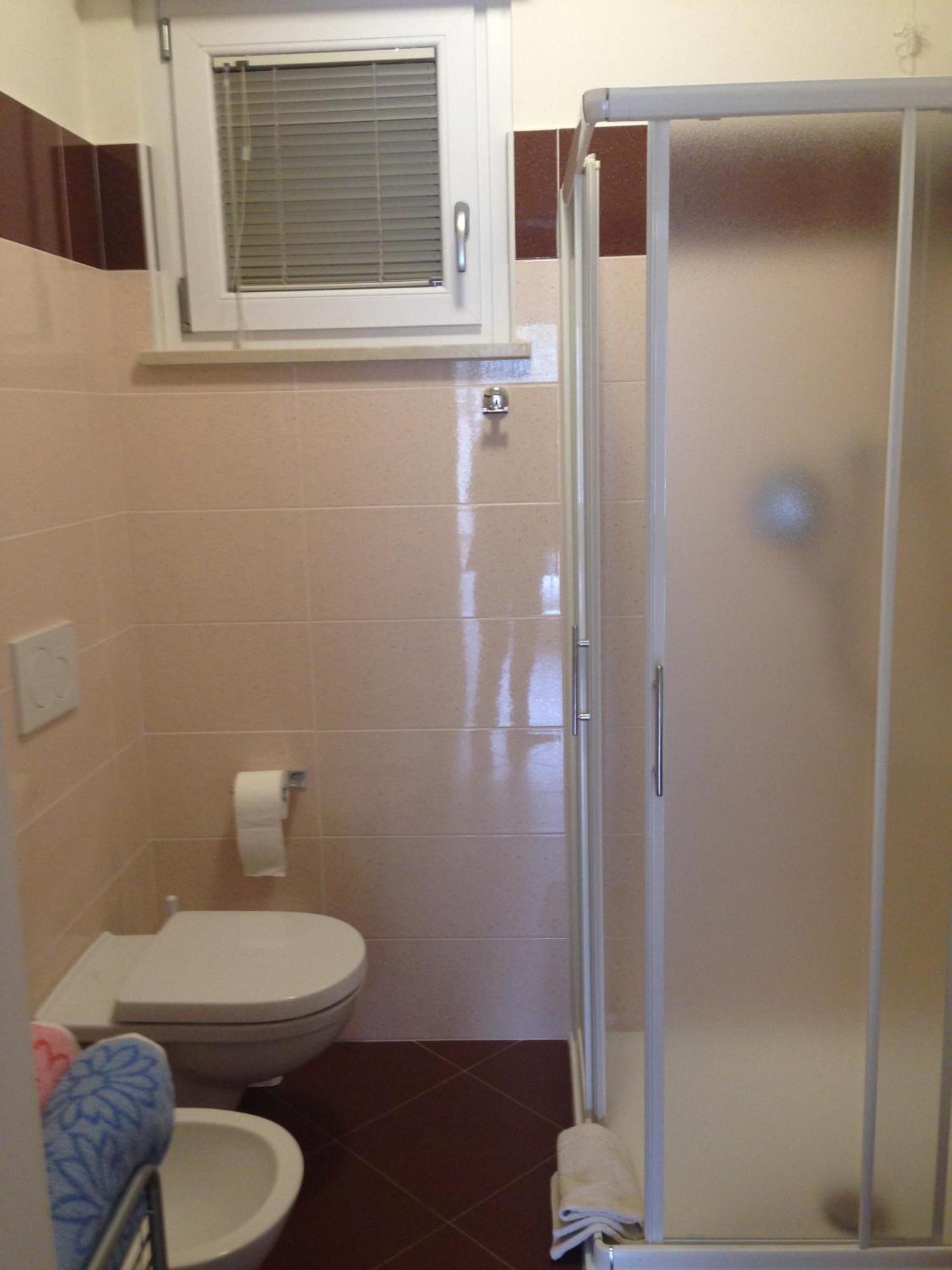 Casa Armonia Apartment Пескиера дел Гарда Екстериор снимка