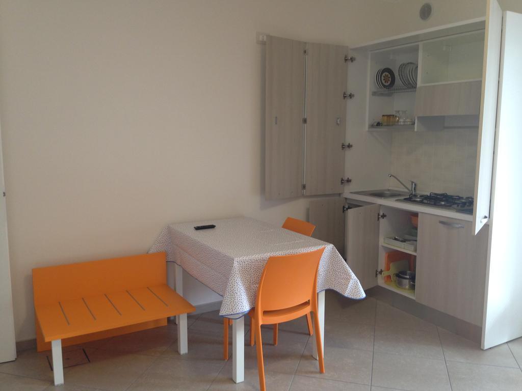 Casa Armonia Apartment Пескиера дел Гарда Екстериор снимка